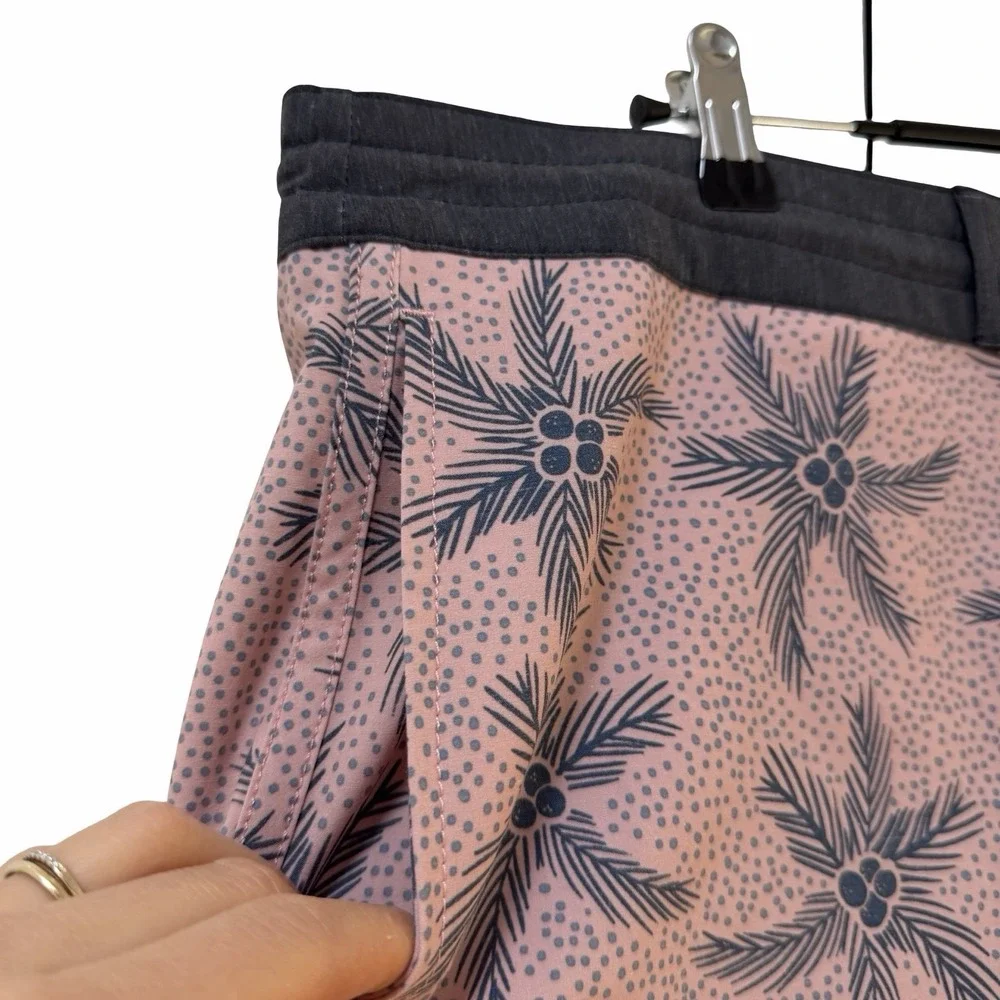 Vissla‎ Mens Floral Tropical Board Shorts Size 38 Swim Trunks Quick Dry Stretch